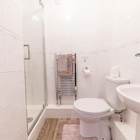 Tiggs Place, 5 Howrahs Court * Keswick (Cumbria)